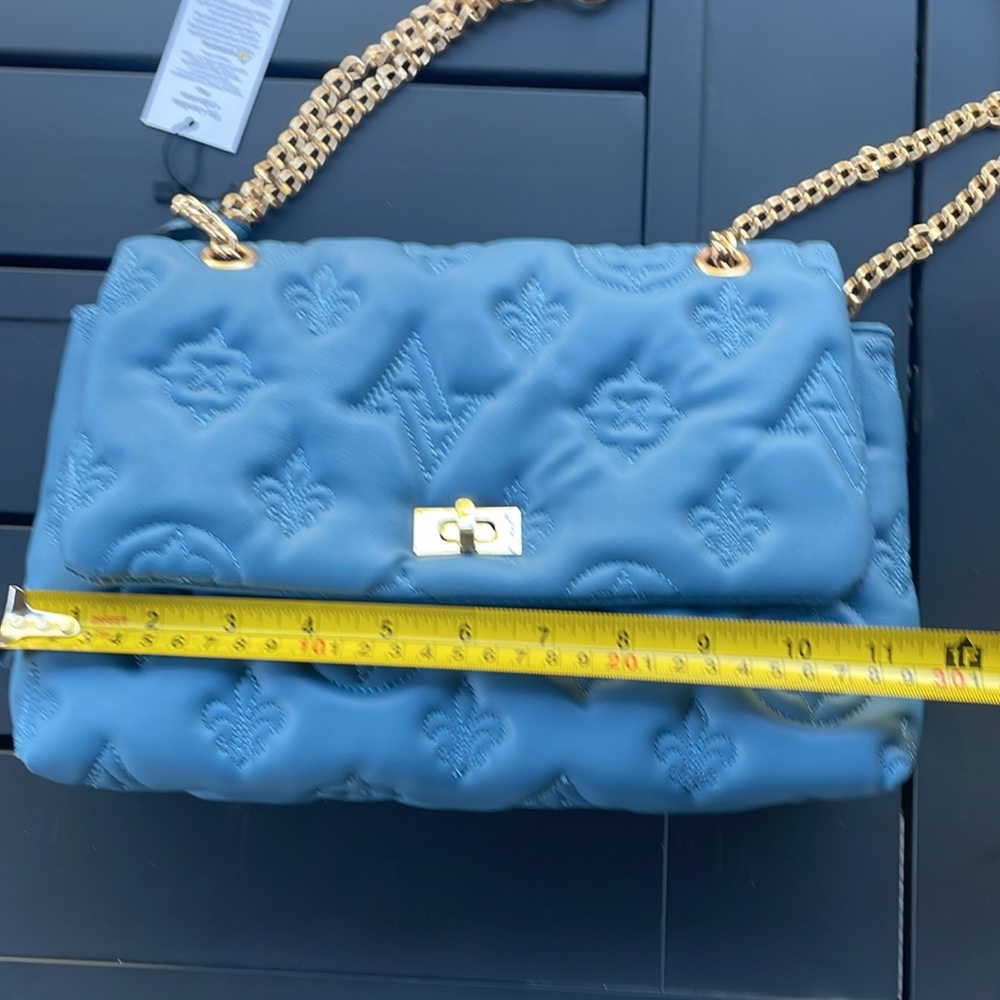 Purse - Picture 2 of 6